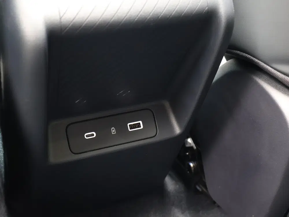 Lynk & Co 08 1.5 Business Edition LEDER uit 2026, foto 11
