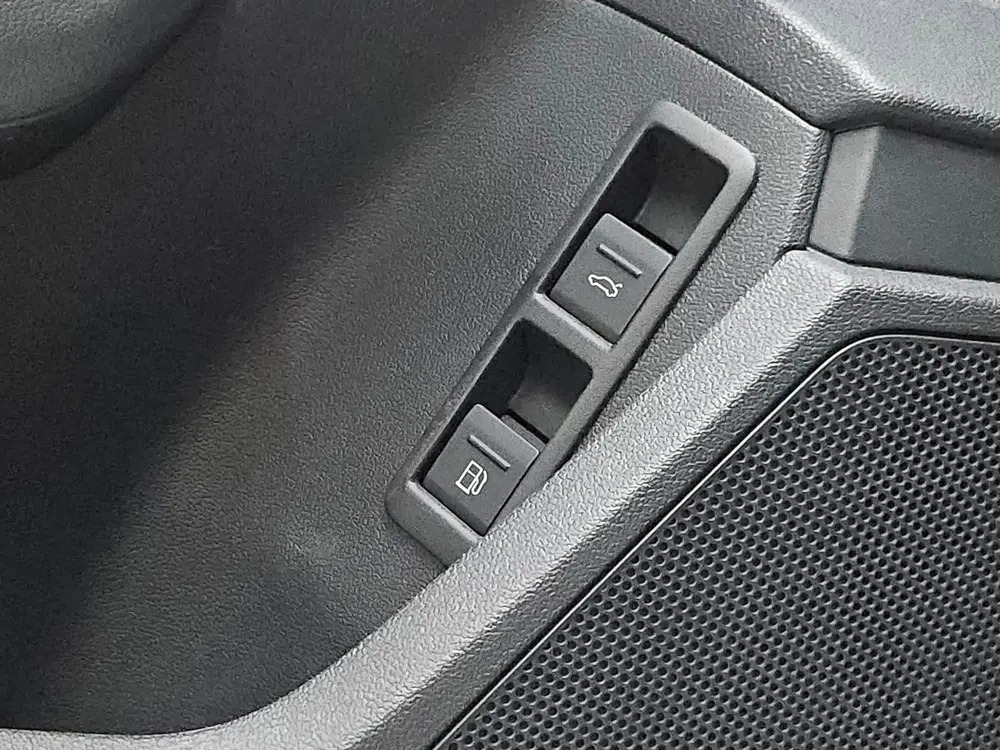 Audi A3 40 TFSI-e Facelift S-Line Matrix Keyless C uit 2025, foto 13