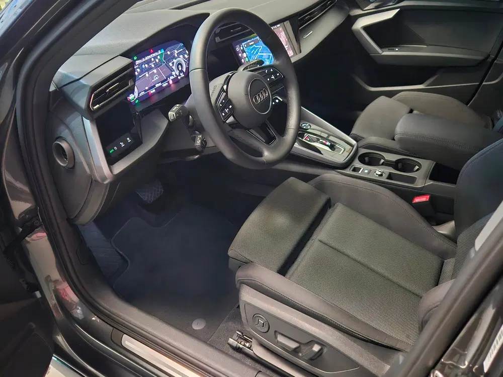 Audi A3 40 TFSI-e Facelift S-Line Matrix Keyless C uit 2025, foto 14