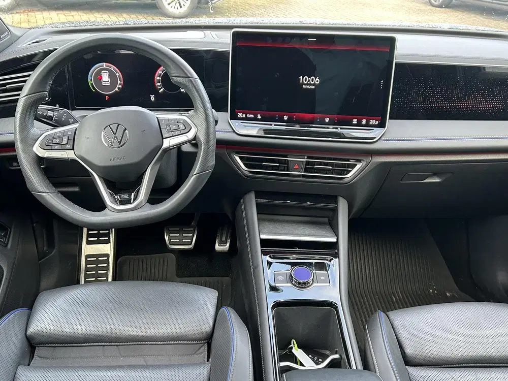 Volkswagen Tiguan 1.5 eHybrid R-Line Business uit 2024, foto 3