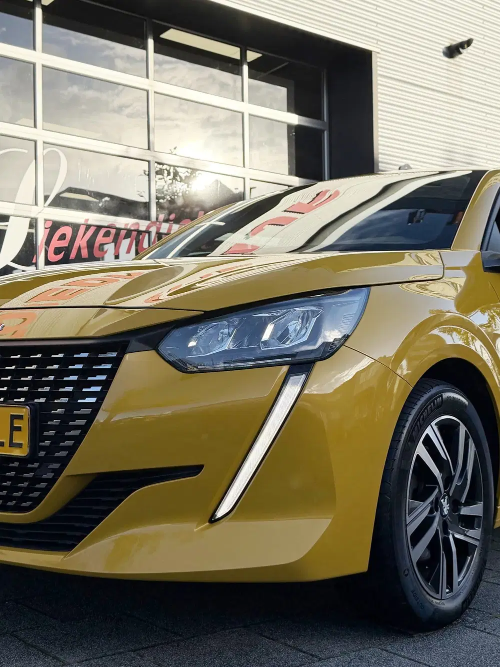 Peugeot 208 1.2 PureTech Road Trip uitv. uit 2022, foto 13
