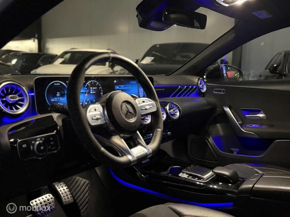 Mercedes-Benz A-Klasse Mercedes A35 AMG 4MATIC Premium Plus uit 2019, foto 14