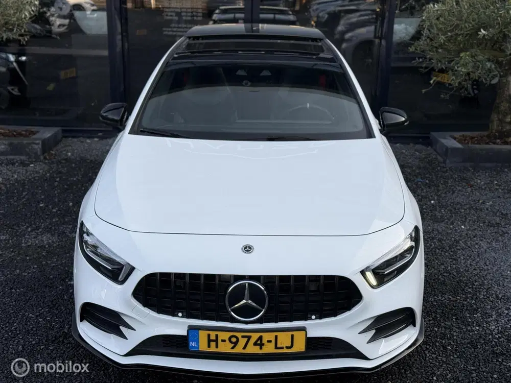 Mercedes-Benz A-Klasse Mercedes A35 AMG 4MATIC Premium Plus uit 2019, foto 4