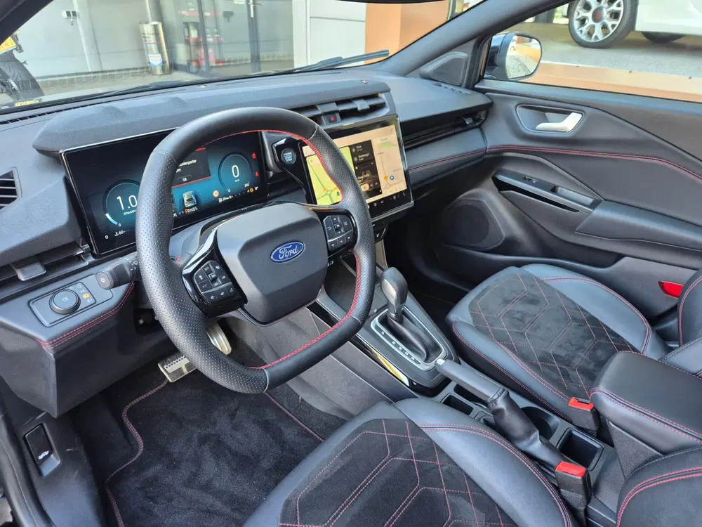 Ford Puma Hybrid ST-Line X uit 2025, foto 11