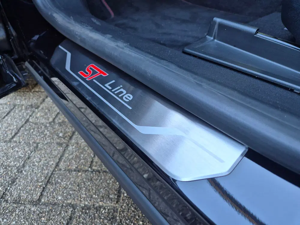 Ford Puma Hybrid ST-Line X uit 2025, foto 15