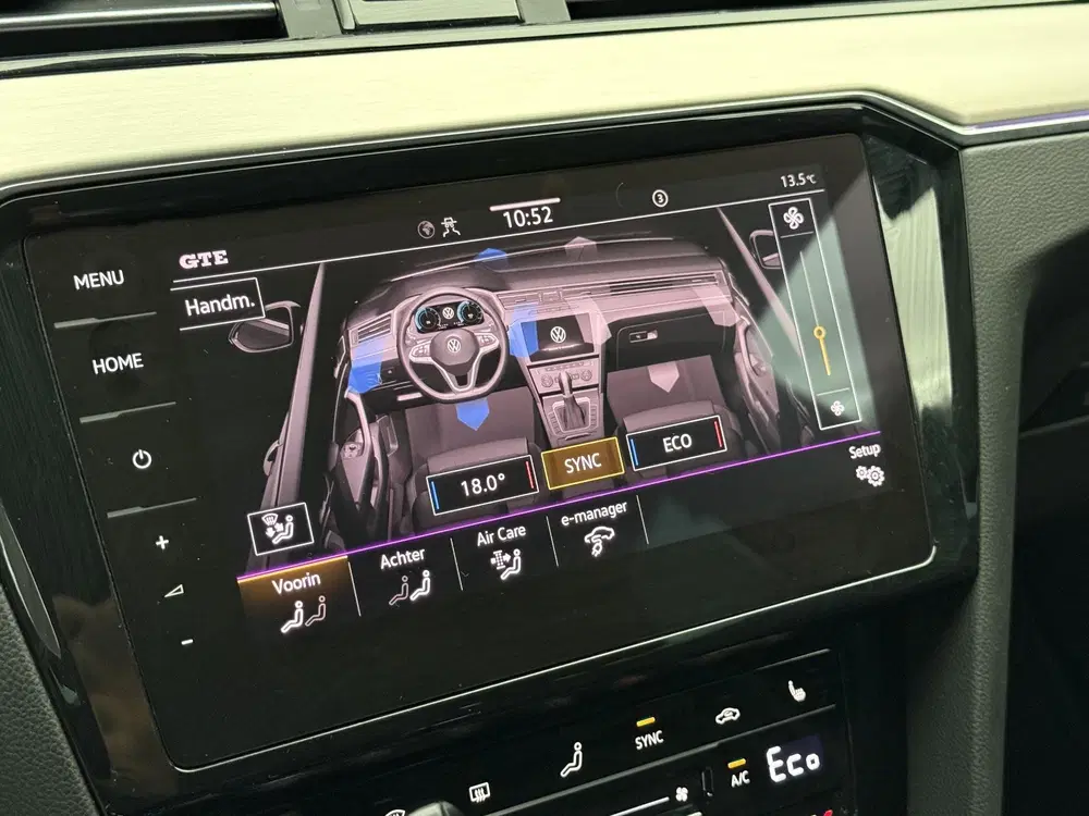 Volkswagen Passat 1.4 TSI PHEV GTE Business Pano uit 2021, foto 11