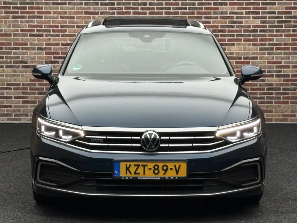 Volkswagen Passat 1.4 TSI PHEV GTE Business Pano uit 2021, foto 5