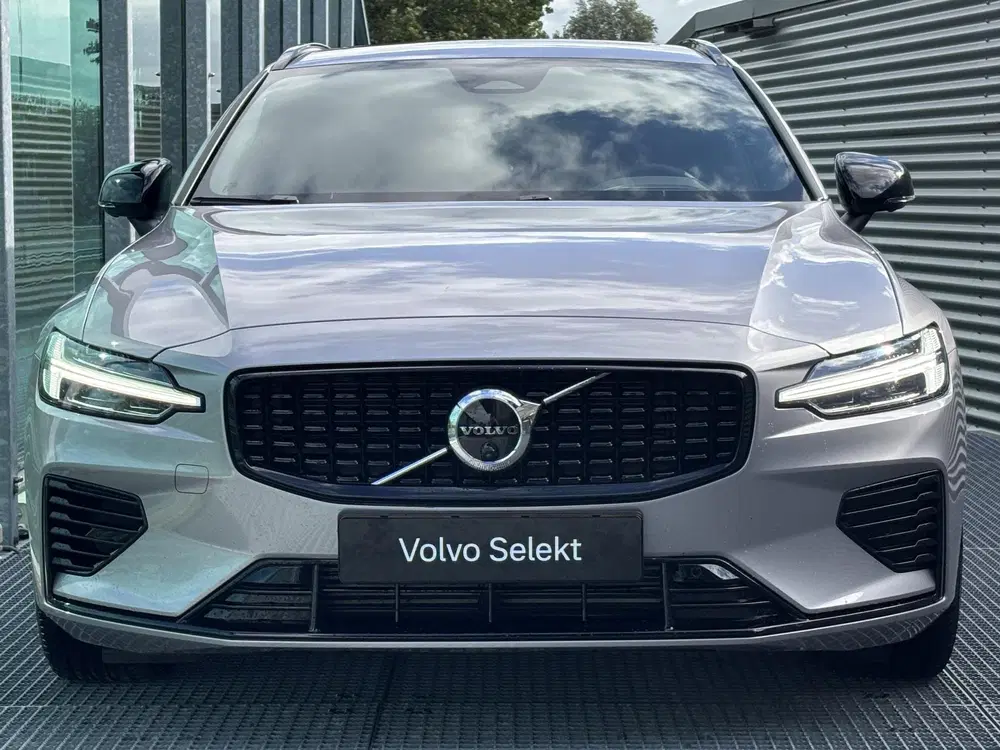 Volvo V60 2.0 T8 Plug-in hybrid AWD Plus Dark PHEV A uit 2026, foto 6