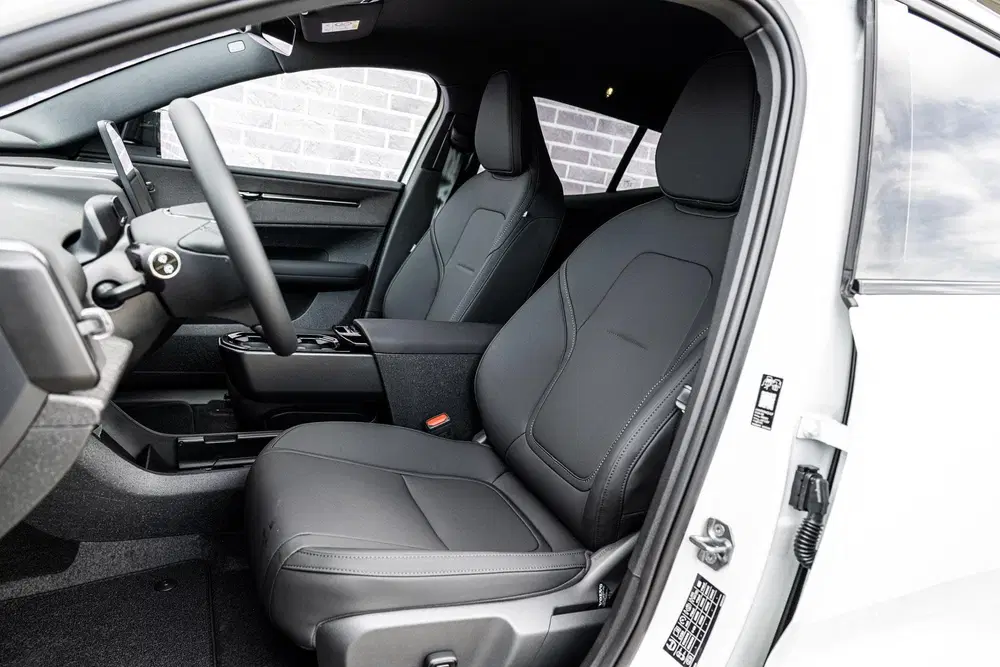 Volvo EX30 P5 Long Range Plus Europa 69 kWh uit 2026, foto 7