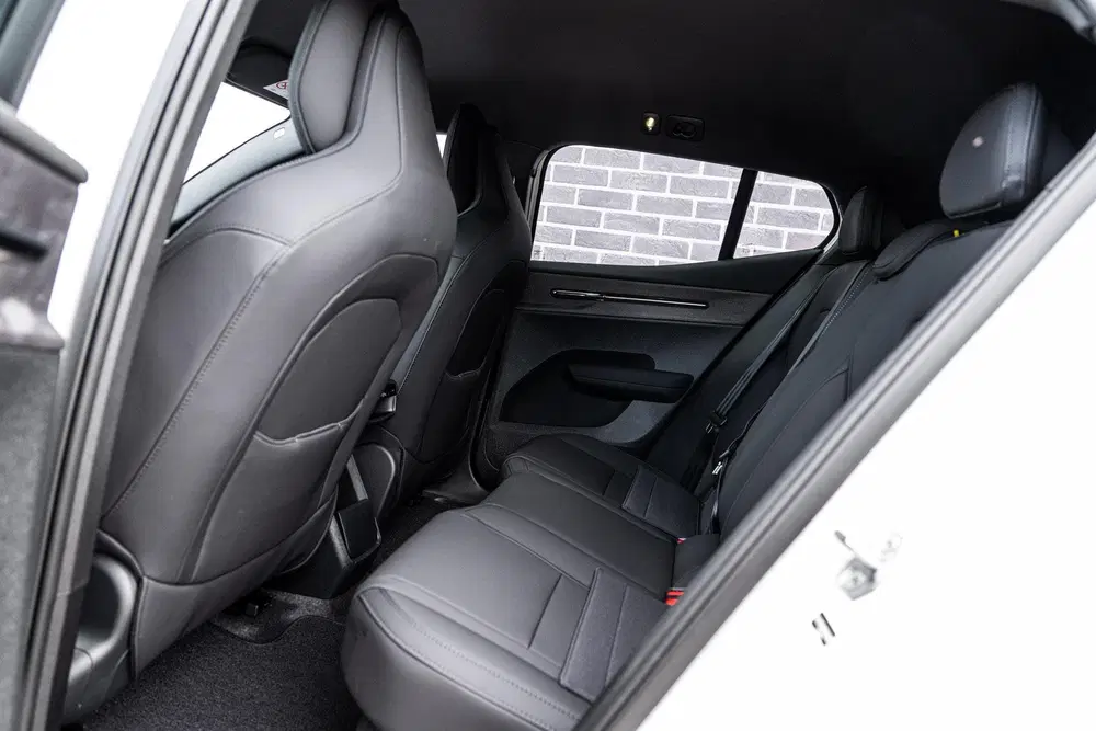 Volvo EX30 P5 Long Range Plus Europa 69 kWh uit 2026, foto 9