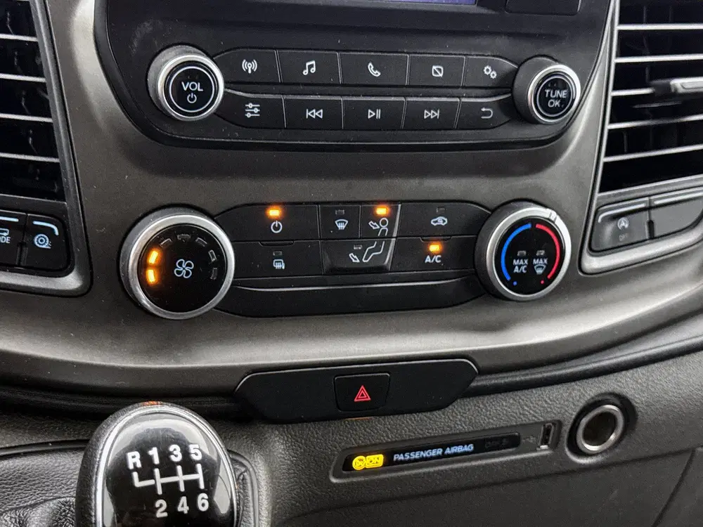 Ford Transit Custom 320 2.0 TDCI L2H1 Trekhaak Cruise contro uit 2020, foto 11