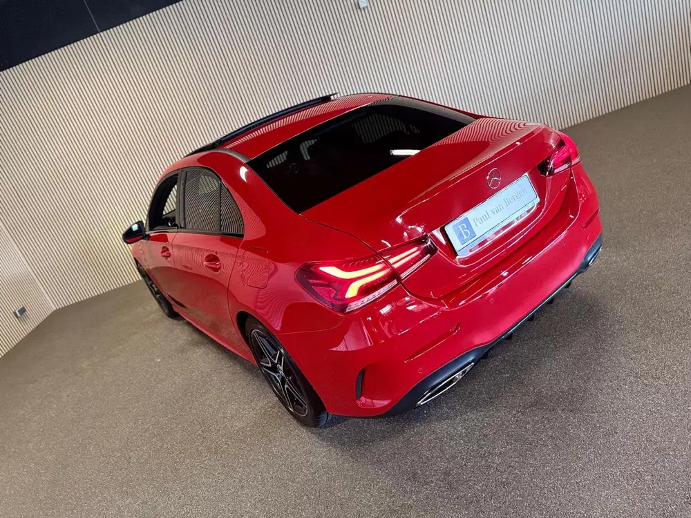Mercedes-Benz A-Klasse 200 Sedan AMG STYLING-PANORAMA-NIGHT uit 2019, foto 10