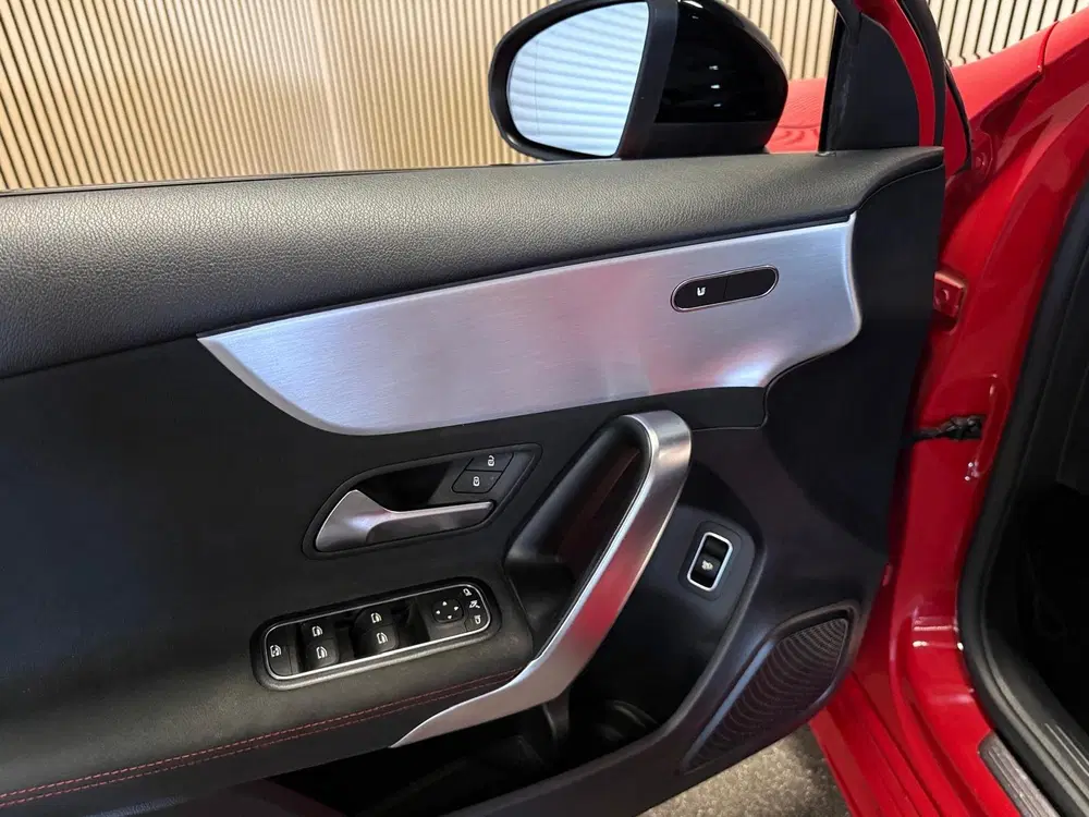 Mercedes-Benz A-Klasse 200 Sedan AMG STYLING-PANORAMA-NIGHT uit 2019, foto 13