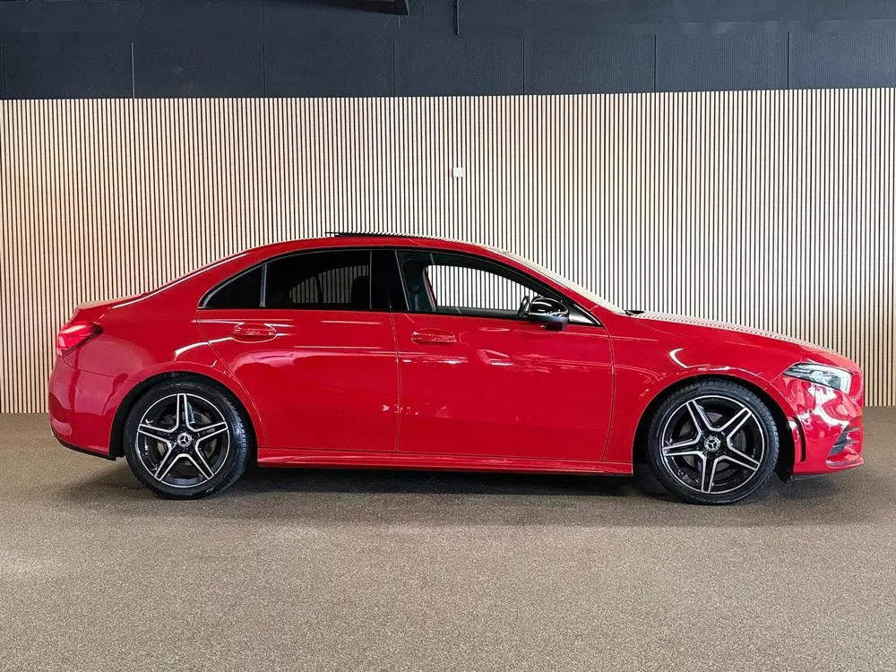 Mercedes-Benz A-Klasse 200 Sedan AMG STYLING-PANORAMA-NIGHT uit 2019, foto 6