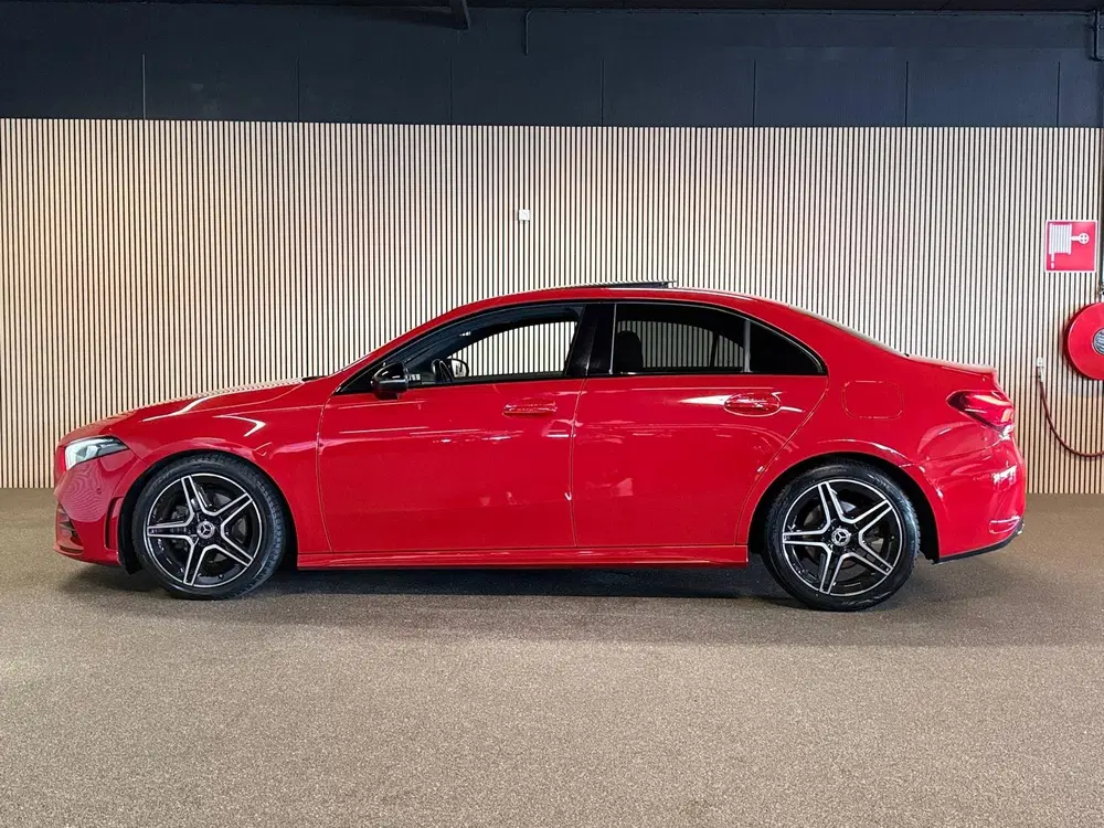Mercedes-Benz A-Klasse 200 Sedan AMG STYLING-PANORAMA-NIGHT uit 2019, foto 8