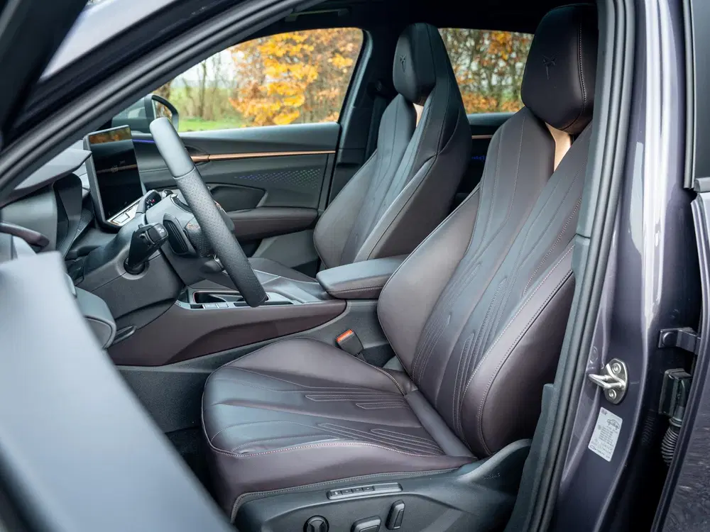 Cupra Terramar 1.5 TSI e-Hybrid VZ 272 pk uit 2024, foto 4