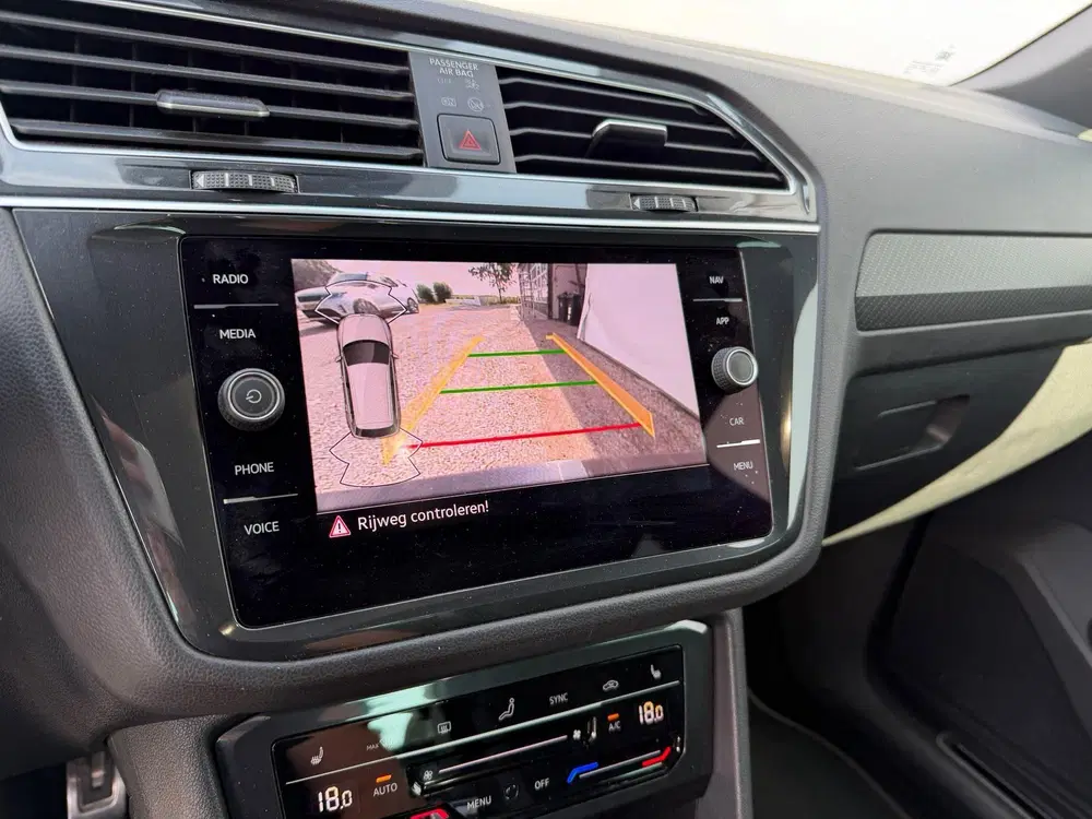 Volkswagen Tiguan 1.5 TSI R-Line Business+ uit 2021, foto 8