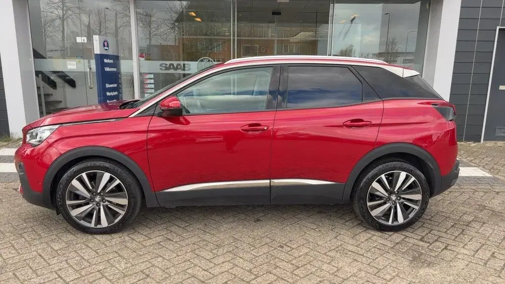Peugeot 3008 1.2 PureTech Allure Trekhaak uit 2019, foto 3