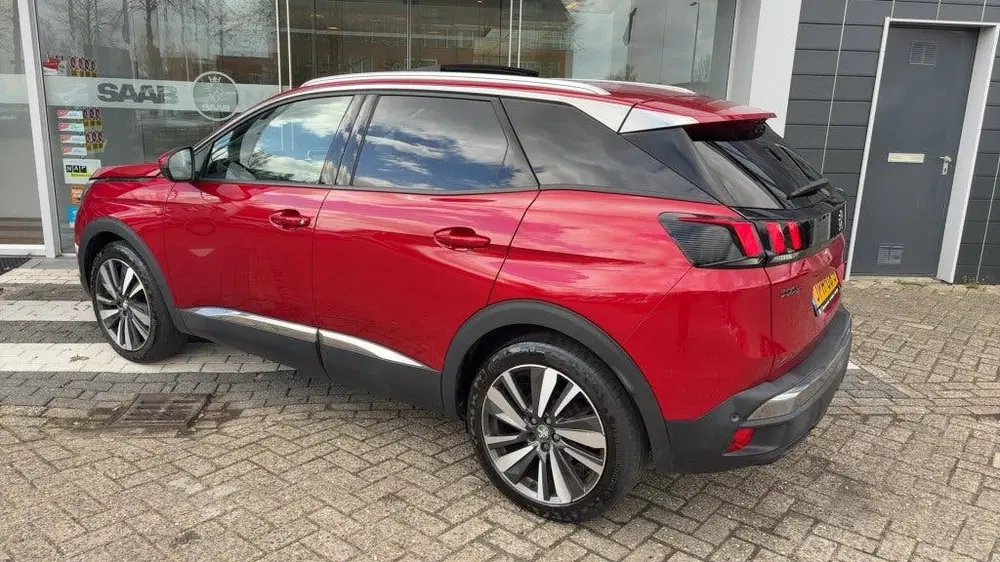 Peugeot 3008 1.2 PureTech Allure Trekhaak uit 2019, foto 4