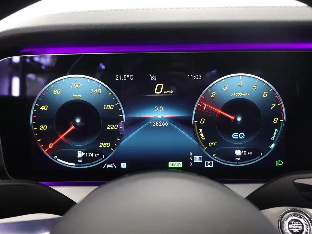 Mercedes-Benz E-Klasse 300 e AMG Line uit 2020, foto 13