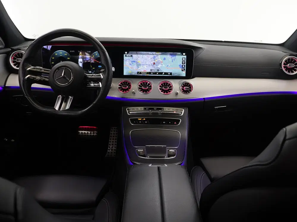 Mercedes-Benz E-Klasse 300 e AMG Line uit 2020, foto 8