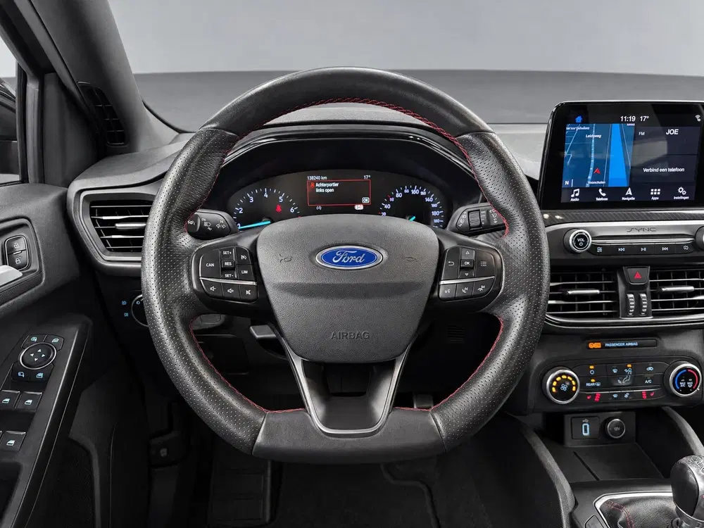 Ford Focus 1.0 EcoBoost ST-Line uit 2019, foto 4