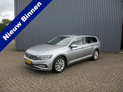 Volkswagen Passat 1.5 TSI 150 PK Automaat Business N uit 2022