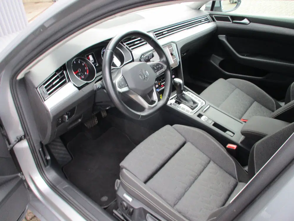 Volkswagen Passat 1.5 TSI 150 PK Automaat Business N uit 2022, foto 5
