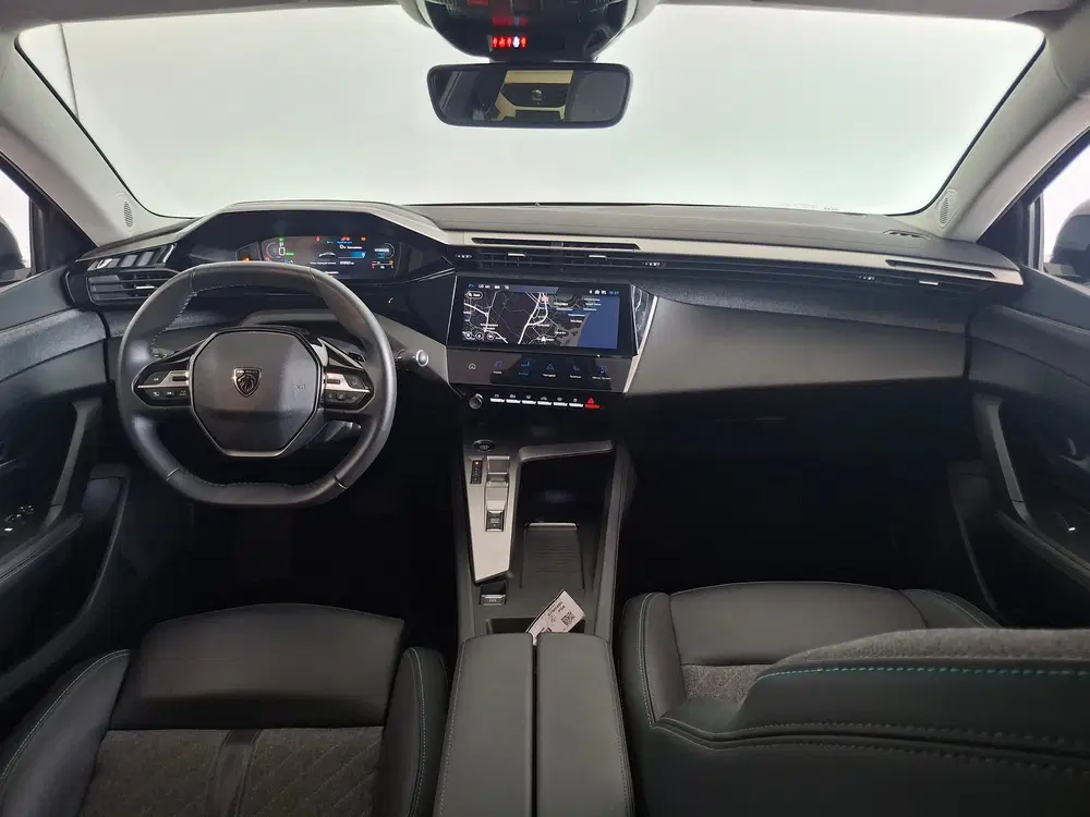 Peugeot 408 1.6 PHEV Allure Pack 180 EAT8 uit 2024, foto 4