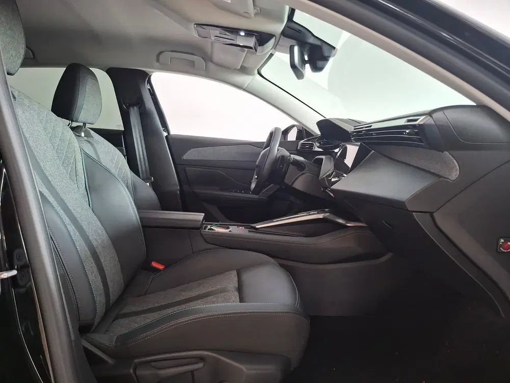Peugeot 408 1.6 PHEV Allure Pack 180 EAT8 uit 2024, foto 6