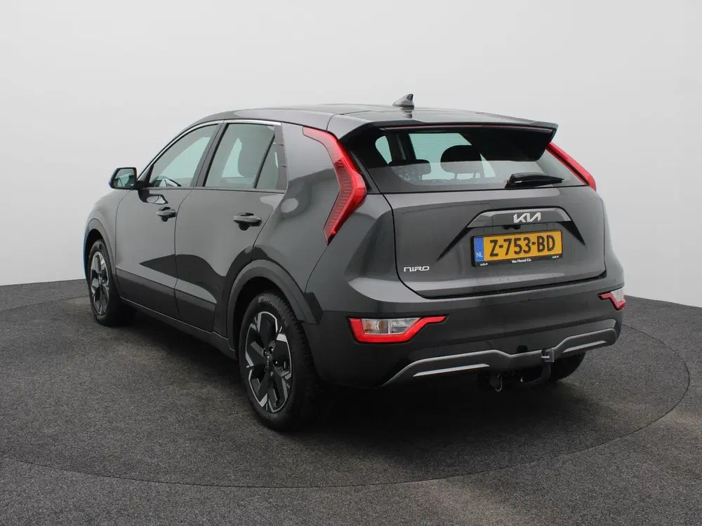 Kia Niro Light Edition 64.8 kWh uit 2024, foto 2