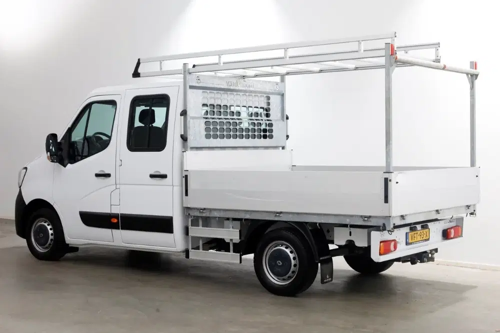 Renault Master T35 2.3 dCi 135pk L2 D.C. Open Laadbak Air uit 2020, foto 11