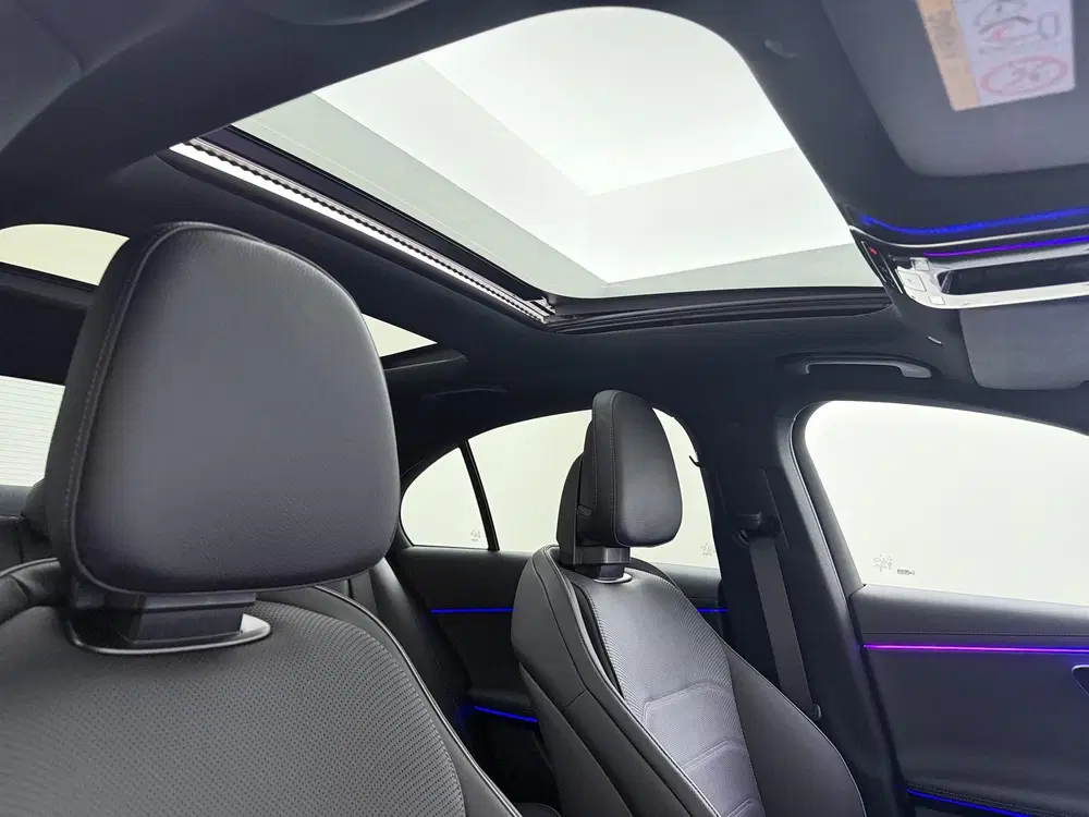 Mercedes-Benz E-Klasse 300e Sport Edition uit 2026, foto 12