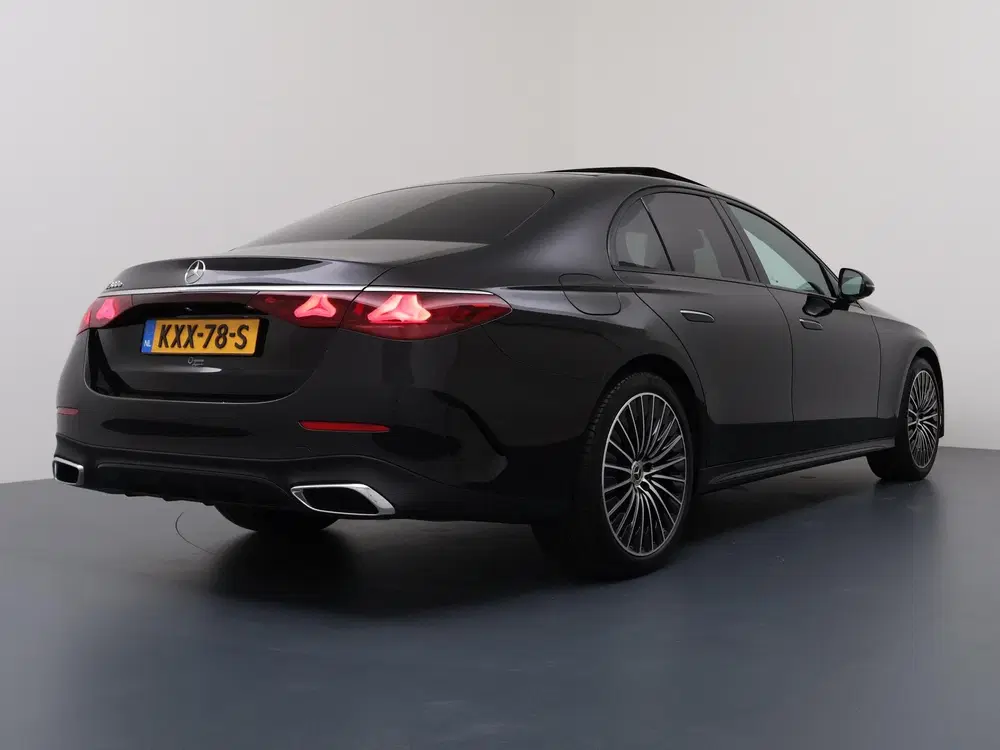 Mercedes-Benz E-Klasse 300e Sport Edition uit 2026, foto 2