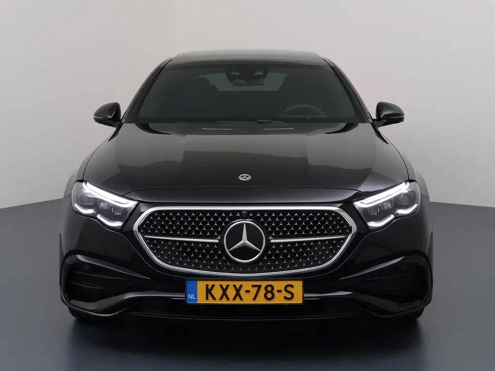 Mercedes-Benz E-Klasse 300e Sport Edition uit 2026, foto 3
