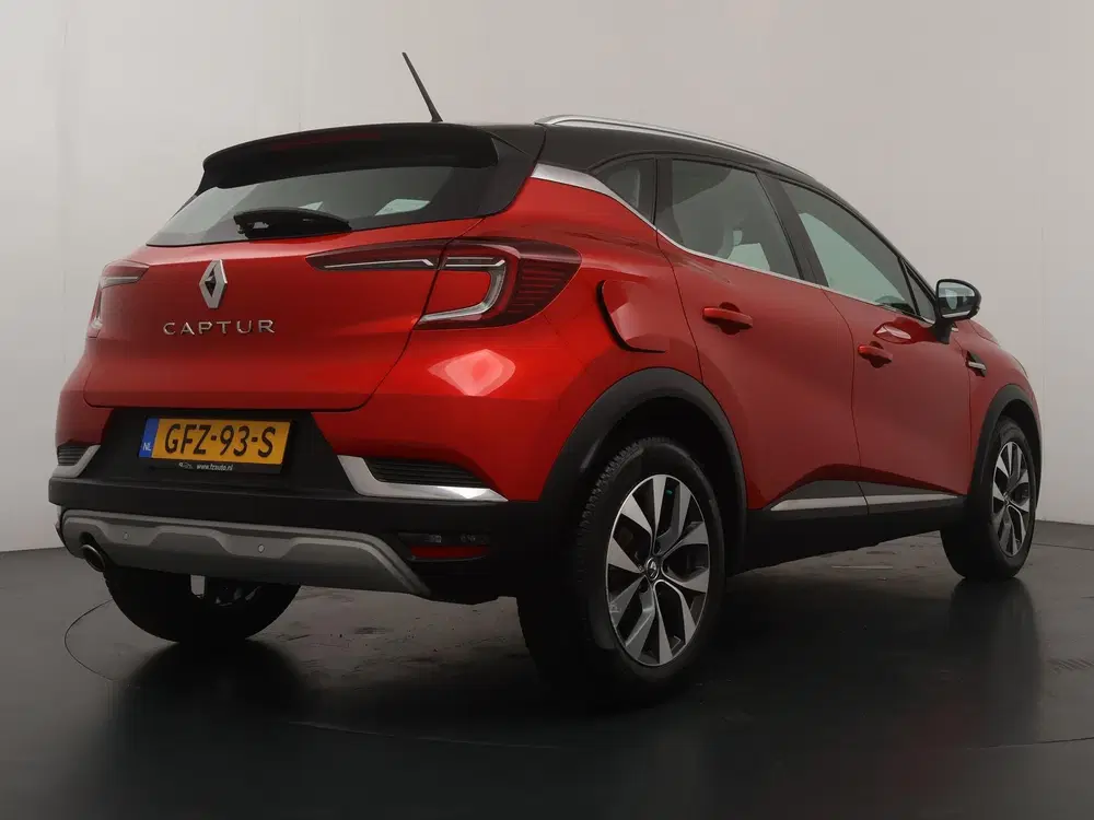 Renault Captur 1.3 TCe 130 Intens Automaat uit 2020, foto 5