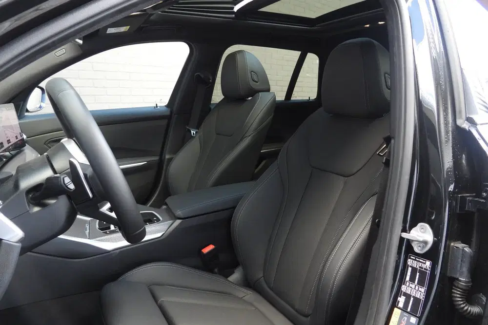 BMW 3-serie 330e M Sport Automaat uit 2026, foto 15