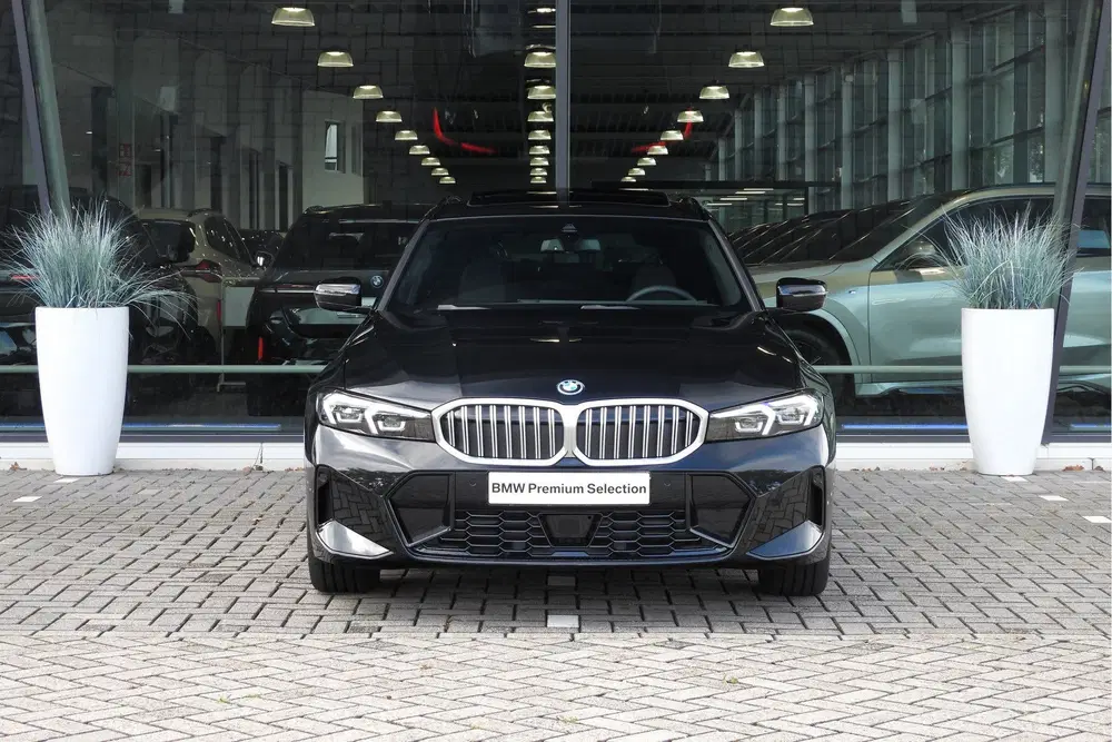 BMW 3-serie 330e M Sport Automaat uit 2026, foto 9