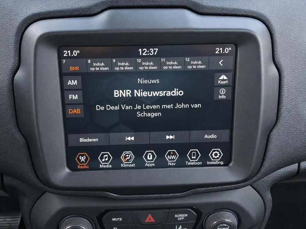 Jeep Renegade 1.5T e-Hybrid Altitude uit 2024, foto 14