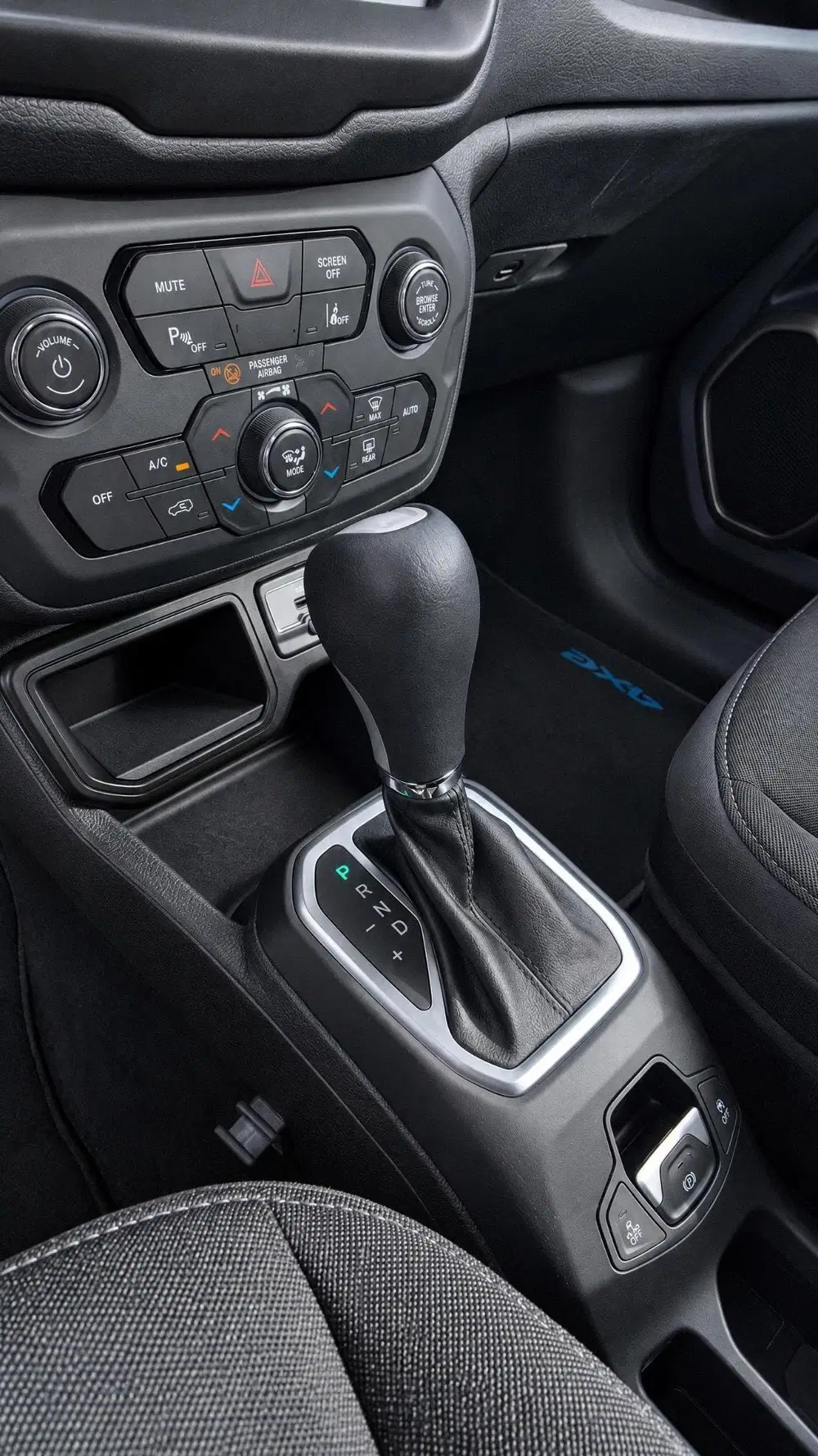 Jeep Renegade 1.5T e-Hybrid Altitude uit 2024, foto 15