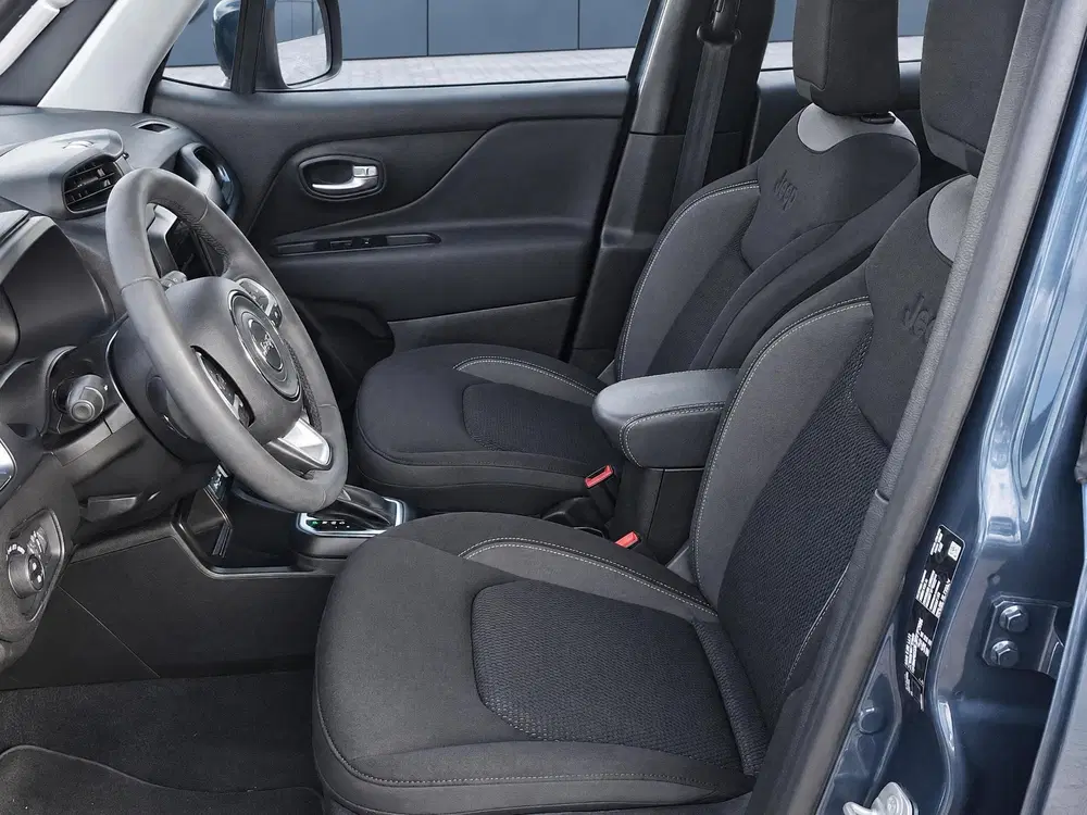 Jeep Renegade 1.5T e-Hybrid Altitude uit 2024, foto 4