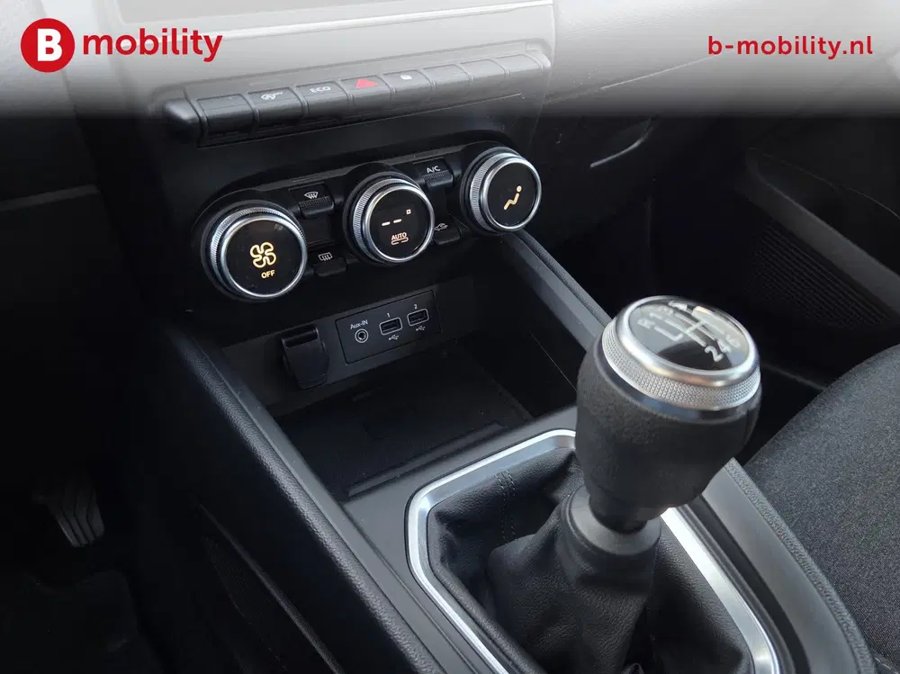 Renault Clio 1.0 TCe Zen Apple CarPlay DAB Audio NL Aut uit 2021, foto 11