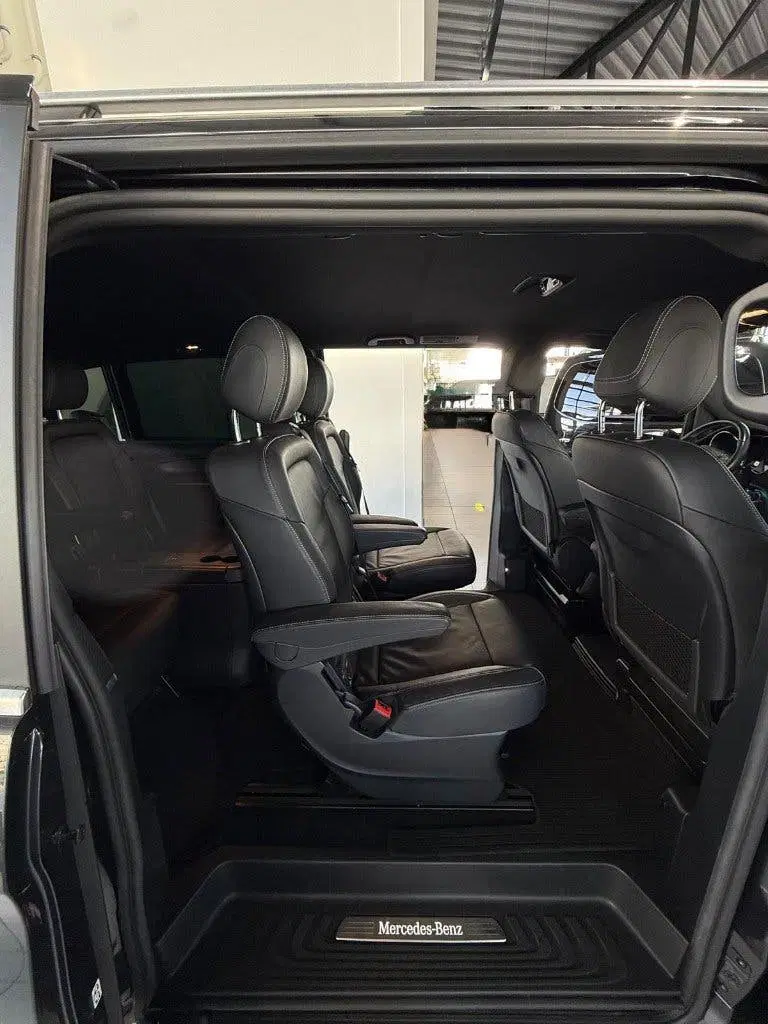 Mercedes-Benz V-Klasse 220 d Extra Lang 9G-TRONIC AMG 2020 uit 2020, foto 9