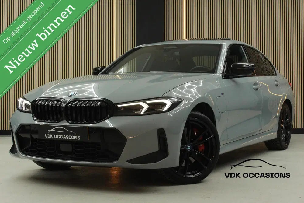 BMW 3-serie 330e M Sport uit 2024