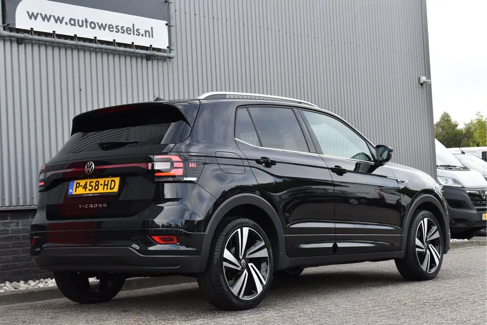 Volkswagen T-Cross 1.0 TSI 2x R-Line Virtual cockpit uit 2021, foto 10
