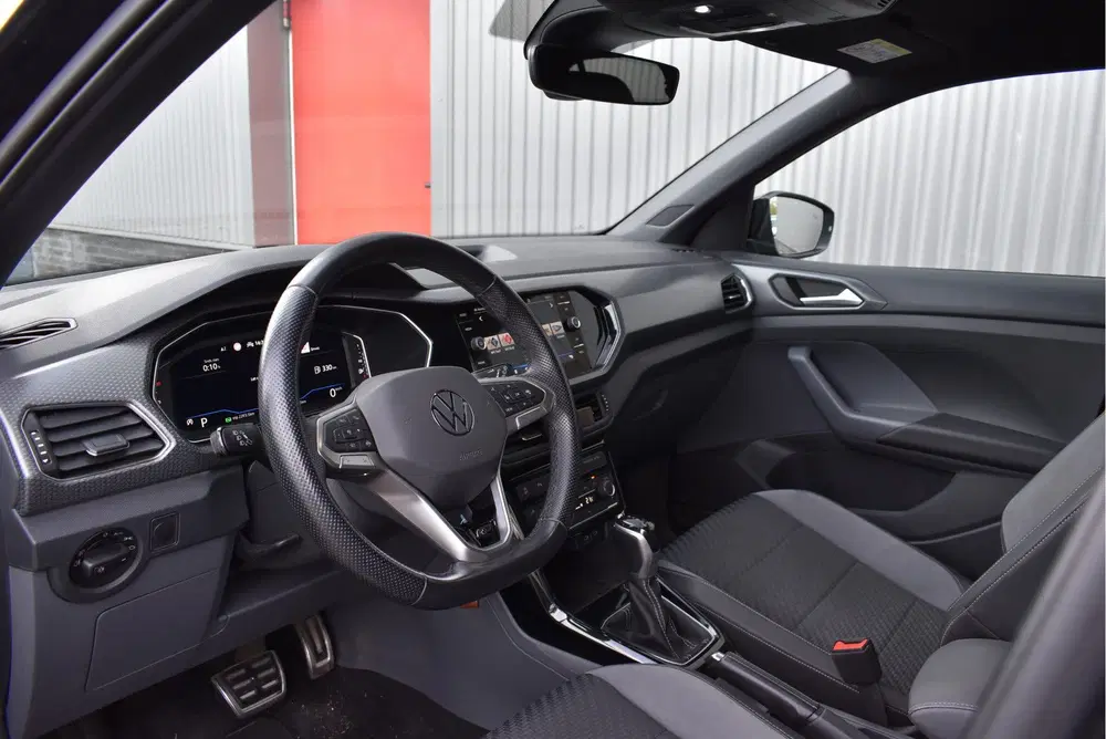 Volkswagen T-Cross 1.0 TSI 2x R-Line Virtual cockpit uit 2021, foto 3