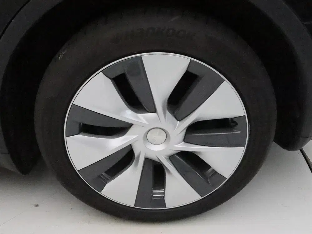 Tesla Model Y Standard RWD Plus 299pk 95.1% SoH [ AMD RY uit 2023, foto 12