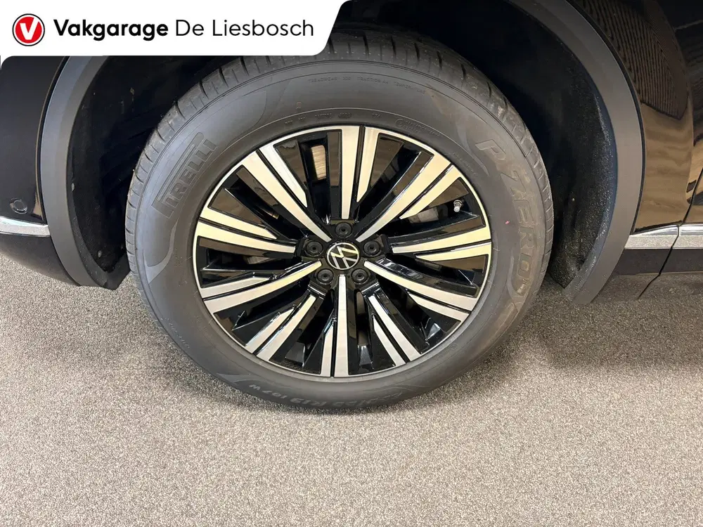 Volkswagen Touareg 3.0 TSi eHybrid 4MOTION uit 2022, foto 9