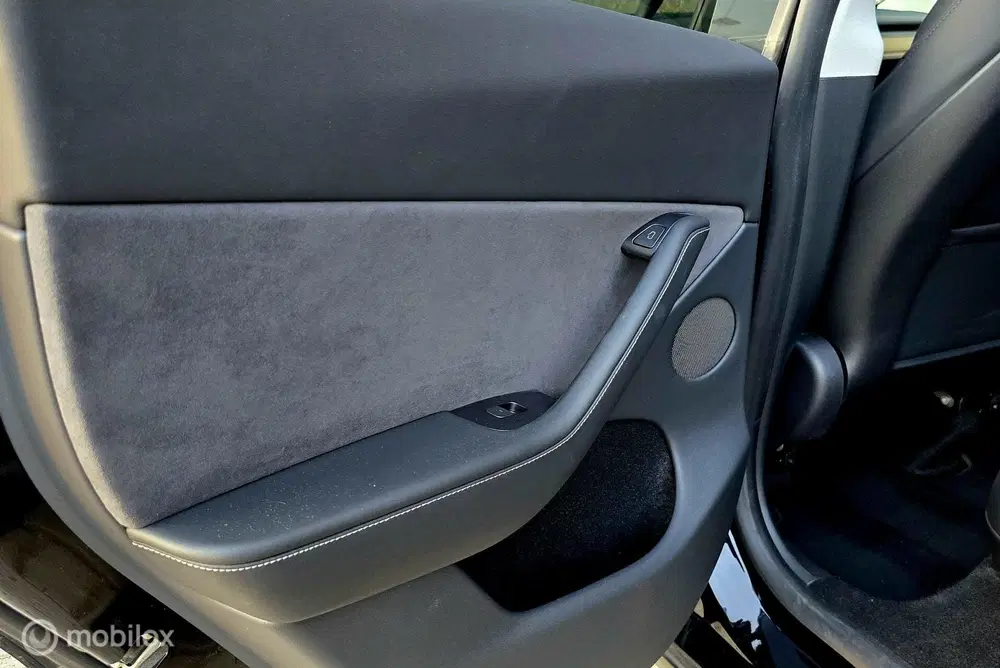 Tesla Model Y Performance AWD 75 kWh Autopilot €33.057 e uit 2022, foto 12