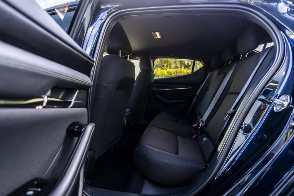 Mazda 3 2.0 e-SkyActiv-G M Hybrid 122 Luxury (bj 2 uit 2020, foto 6